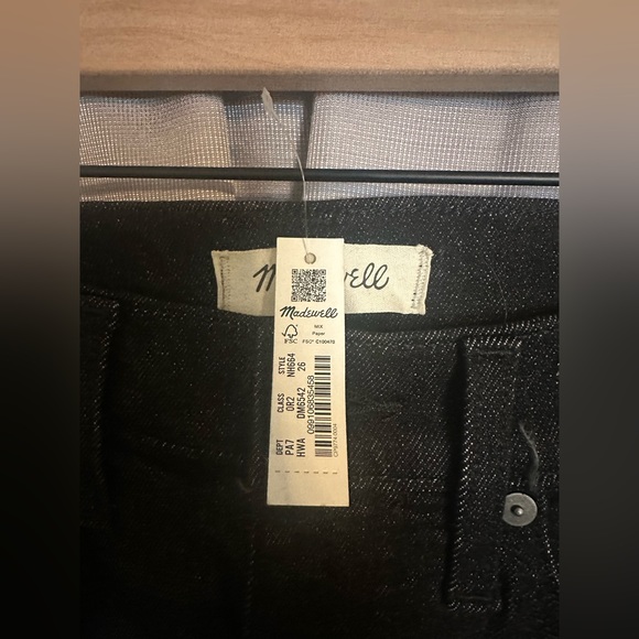 Madewell The Momjean in Hillshore Wash - Picture 3 of 5